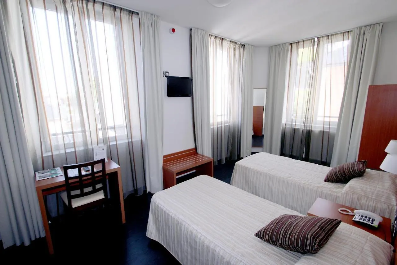 Hotel Florence Lourdes 3*,  Frankrijk
